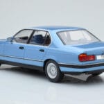 BMW 7er E32 730i Blau MCG 1:18