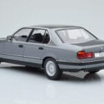 BMW 7er E32 740i Silber MCG 1:18