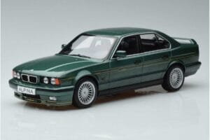 BMW Alpina B10 4.6 E34 Grün MCG 1:18