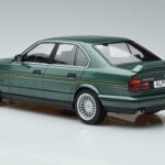 BMW Alpina B10 4.6 E34 Grün MCG 1:18