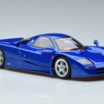 Nissan Nissan R390 GT1 Straßenversion Coupé GT Spirit 1:18 1:18 Resin