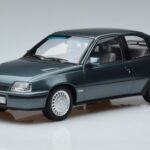 Opel Opel Kadett E GSi Blau Metallic Norev 1:18 1:18 Metall