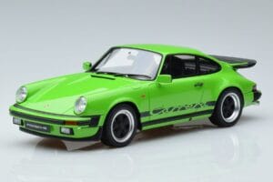Porsche 911 3.2 Carrera Coupé Limonengrün GT Spirit 1:18