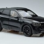 Volkswagen Volkswagen Touareg CR Schwarz FAW 1:18 1:18 Metall